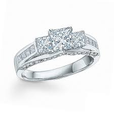 Bluenile.com has been visited by 10k+ users in the past month 1 50 Ct T W Certified Canadian Princess Cut Diamond Three Stone Ring In 14k White Gold I I1 Peoples Jewellers