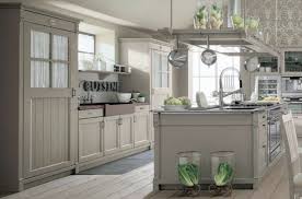 La Cuisine De Style Campagne Italienne Revisitee Par Minacciolo Cuisine Americaine Cuisine Contemporaine Decoration Cuisine