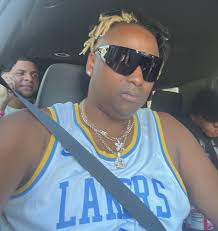 Instagram photo by Rosmel. Blanco 🧿 • Sep 17, 2023 at 8:19 PM