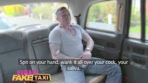 Setelah ngobrol beberapa saat, lalu aku tunjukan letak kamar dia dan seluk beluk rumahku. Awek Tudung Kene Ngan Konek Besar Porn Video