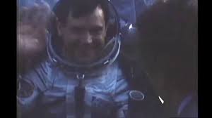 A trecut aproape o jumătate de veac de când un om a pus piciorul pe lună. Dumitru Dorin Prunariu The First Romanian In Space Youtube