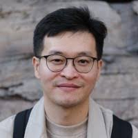 Han Mei's Instagram, Twitter & Facebook