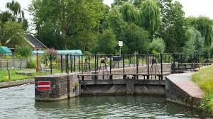 Vóórdat de sluis er kwam, duurde dit soms wel een maand! Nieuwe Hollandse Waterlinie Fietsroute 42km De Nederlandse Toerist