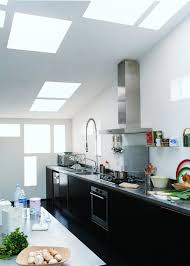 Cuisine Noire Et Blanche De 15 Photos D Idees Deco Kitchen Dining Room Kitchen Kitchen Dining