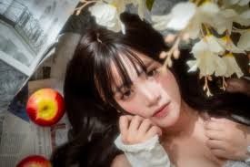 嗨嗨，大家好！我是目光～ 歡迎新朋友的加入！請大家多多發表作品跟自我介紹，可以讓更多優秀的攝影、模特兒或是造型師看到你喔！ 【合作安全提醒】  希望不論你是互惠或收費合作，都請大家遵守以下幾點： 1. 拍攝前請務必確認拍攝主題與風格，以及是否收費。 2. 若為室內 ...