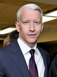 Silver Fox Guide To Better Gray Ing Hair For Men Anderson Cooper Celebrities Gloria Vanderbilt