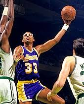 This is a list of those exclusive individuals who played extraordinarily well during a particular season and final series, led their team to win a willis reed was the first ever player in the history to won nba most valuable player award, nba finals mvp award and nba title in the same year. Nba Most Valuable Player Award Wikipedia