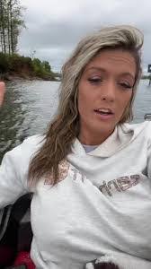 Desiree Oakley's Instagram, Twitter & Facebook