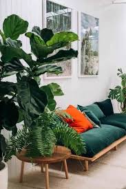 Canape En Velours Tendance Deco Clemaroundthecorner Idee Deco Deco Deco Interieure