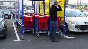 Savvy shopping trick for unlocking trolley when you don't have £1 or a. Take A Shopping Cart Without Coin Instructables