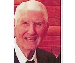 Earl Myers's Instagram, Twitter & Facebook