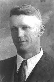 Arthur Bush's Instagram, Twitter & Facebook