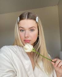 Jenny Coronel (coronel1577)