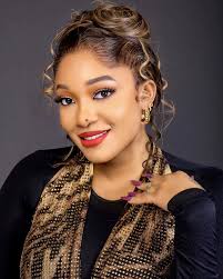 ESTHER BENYEOGO EMMANUEL (@iambenyeogo) • Instagram photos and videos