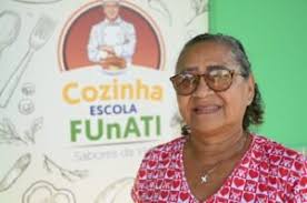 Alunos de Escola Estadual de Urucará lançam livro contando aventuras da  turma