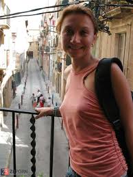 Seductive celeb nip slips revealed