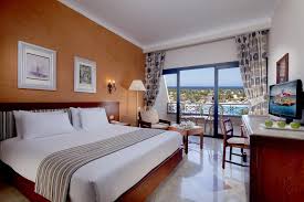 حجز فندق فيروه ازور ريزورت الغردقة سونستا فرعون سابقا Home Decor Home Furniture