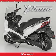 X Town 125i Nin Pratikligi Sayesinde Sehir Icinde Yogun Trafigi Asmak Ve Gideceginiz Yere Zamaninda Varmak Hic Bu Kadar Kolay Olmamisti Bike Scooter Motorcycle