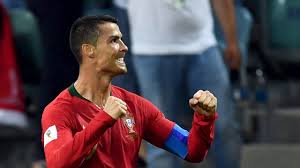 €* 5 şub 1985, funchal, portekiz. Das Trikot Bleibt An Cristiano Ronaldo Der Sonst Gern Seinen Gestahlten Korper Vorzeigt Bleibt Bei Der Wm Beim Torjubel Angezogen
