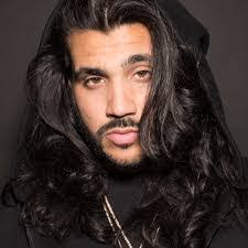 Janet Izquierdo's Instagram, Twitter & Facebook