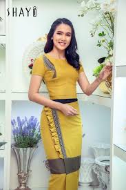 Pin By Saung Nge On Myanmar Dress Myanmar Traditional Dress Myanmar Dress Design Fashion Tops Blouse