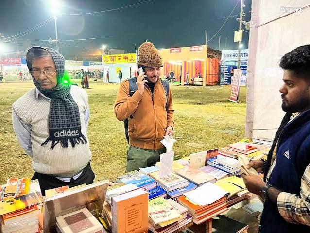 চলছে ৪৮তম বর্ধমান বইমেলা মেলায় থাকছে উদ্বোধনের স্টল স্থান: ১০৫, জি.টি. রোড, বর্ধমান মেলা চলবে ৭ ডিসেম্বর ২০২৫ অবধি