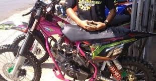 Dan menjadi tanggung jawab langsung dari benkel yang bersangkutan, kita membantu merealisasikan. Yamaha Mio Modif Trail Pecinta Dunia Otomotif