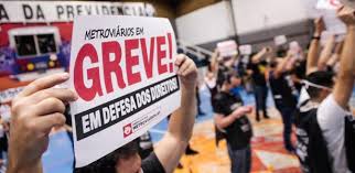 27 e 28 de outubro de 1988 maior greve de metrô de todos os tempos. Metroviarios De Sp Forca Inicial Da Greve Faz Governo Recuar De Reducao Salarial E Categoria Suspende Greve Pstu