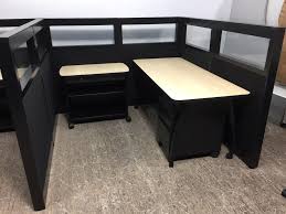 Used Teknion Leverage Office Cubicles 6 X 6 Cubicles Mid Height With Glass The Black Cubicles Give A Classic Feel Cubicle Office Furniture Stores Office Cube