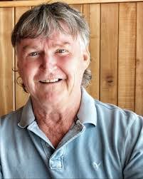 Pat Lowry's Instagram, Twitter & Facebook