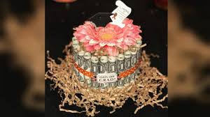 May 16, 2018 · tak hanya membuat aneka ulang tahun, namun juga membuat berbagai kreasi kue lainnya. Kreatif Kue Ulang Tahun Ini Dibuat Dari Uang Kertas Asli Citizen6 Liputan6 Com