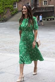 Check spelling or type a new query. Keep Your Outfit On The Lighter Side When You Opt For Taupe Accessories 35 Impeccable Street Style Tips We Stole From Celebrities This Summer Popsugar Fashion Middle East Photo 82