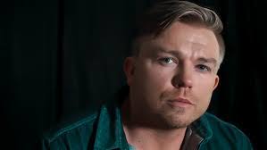 Craig Scott's Instagram, Twitter & Facebook