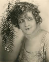 File:Ellen Beach Yaw, concert singer (SAYRE 11912).jpg