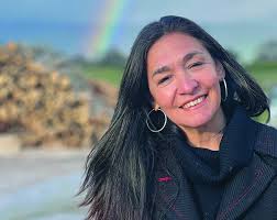 Entrevista con Lorena Muñoz, directora del documental 'Suerte de Pinos'