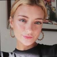 20+ "Julia Hazel" profiles