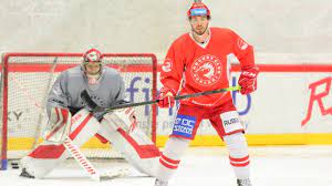 Последние твиты от jimmy michaels (@jimmymichaelsx). Spacek Uz Si Ze Spousty Nabidek Vybral Z Finska Se Vraci Do Tipsport Extraligy Hokej Cz Web Ceskeho Hokeje