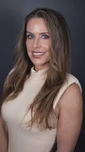 ✨ Meet Heidi! ✨, Heidi Simmons, APRN and Nurse Practitioner, is a South  Tampa mom, animal lover, and all-things-wellness enthusiast. From  biohacking to beauty, Heidi has tried it all — and her radiant ...