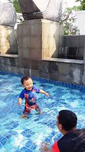 Senyum Ceriaa My Baby Boy Belajar Renang Di Kolam Cetek Novotel Picture Of Novotel Tangerang Hotel Tripadvisor
