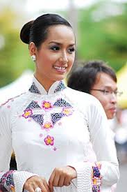 Bà nguyễn phương hằng thừa nhận mất mát quá nhiều kể từ khi cuộc chiến pháp lý với ông võ hoàng yên nổ ra. Mai PhÆ°Æ¡ng Thuy Wikipedia