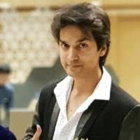 Ravi Pherwani's Instagram, Twitter & Facebook