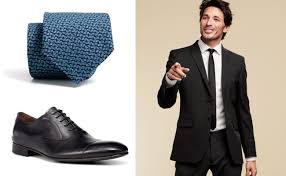 Estos eventos no son ni como para ir vestida a una cena de gala, ni vestida como para celebrar cualquier reunión familiar. Reglas De Estilo Como Ir Vestido A Una Graduacion