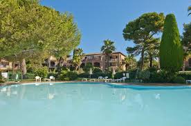A damage deposit of eur 500 is required upon arrival. Ferienwohnungen Der Residence Pierre Vacances La Pinede In Hyeres An Der Cote D Azur Online