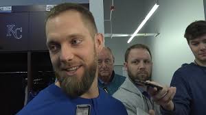 Alex Gordon back at camp after dad's funeral