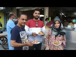 Famous Chaat Bhelpuri Of Karachi Pakistan Shams Chaat House Methi Puri Youtube The crispy flatbread filled with spicy potatoes, when dipped in coconut curry and chutney makes us giddy with delight.