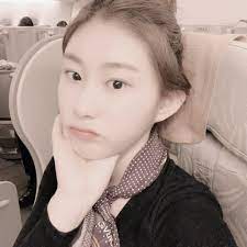 pin by h on chaer cute icons girl icons light icon