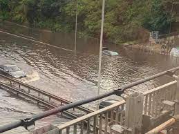 Flooding london has ranged from being a 9 piece band to a 6 part band at its end. Mkgkpdv2d Gt8m