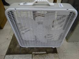 3.1 why you should buy simple base assembly: Aero Speed Box Fan North Wichita Warehouse Clean Out Auction Equip Bid