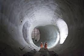 To make a simple fort you can create a 3 ft wide by 3 ft deep pit. Building The Station Tunnels Crossrail