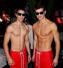 Hollister Model Body - Bodybuilding.com Forums